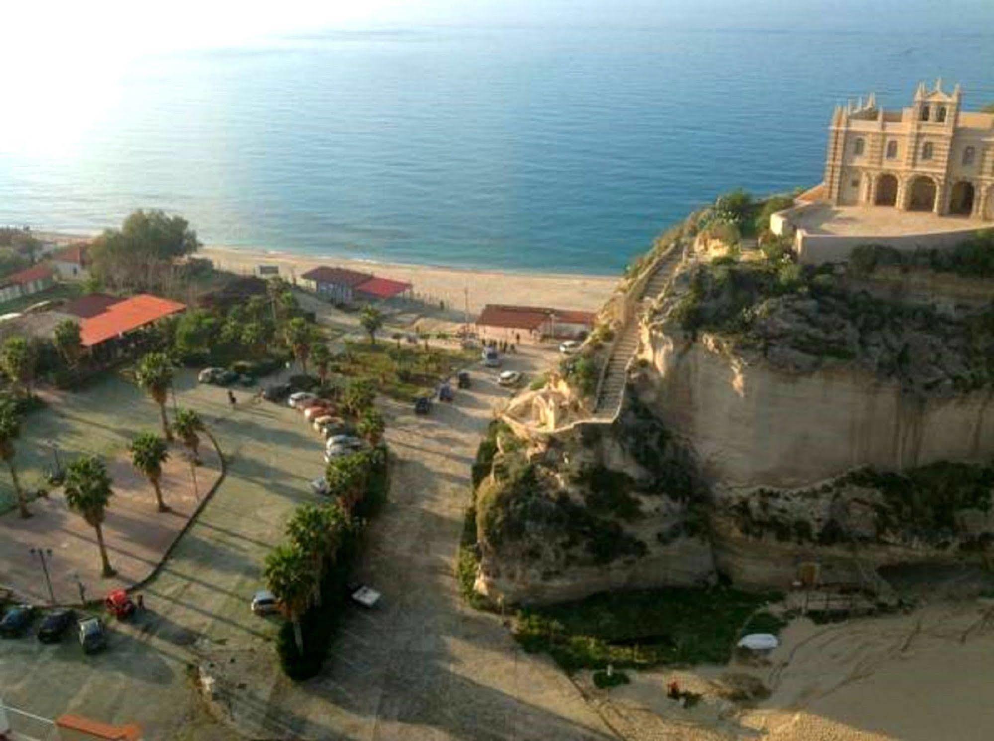 Bed and Breakfast Residenza Il Duomo Tropea Zewnętrze zdjęcie